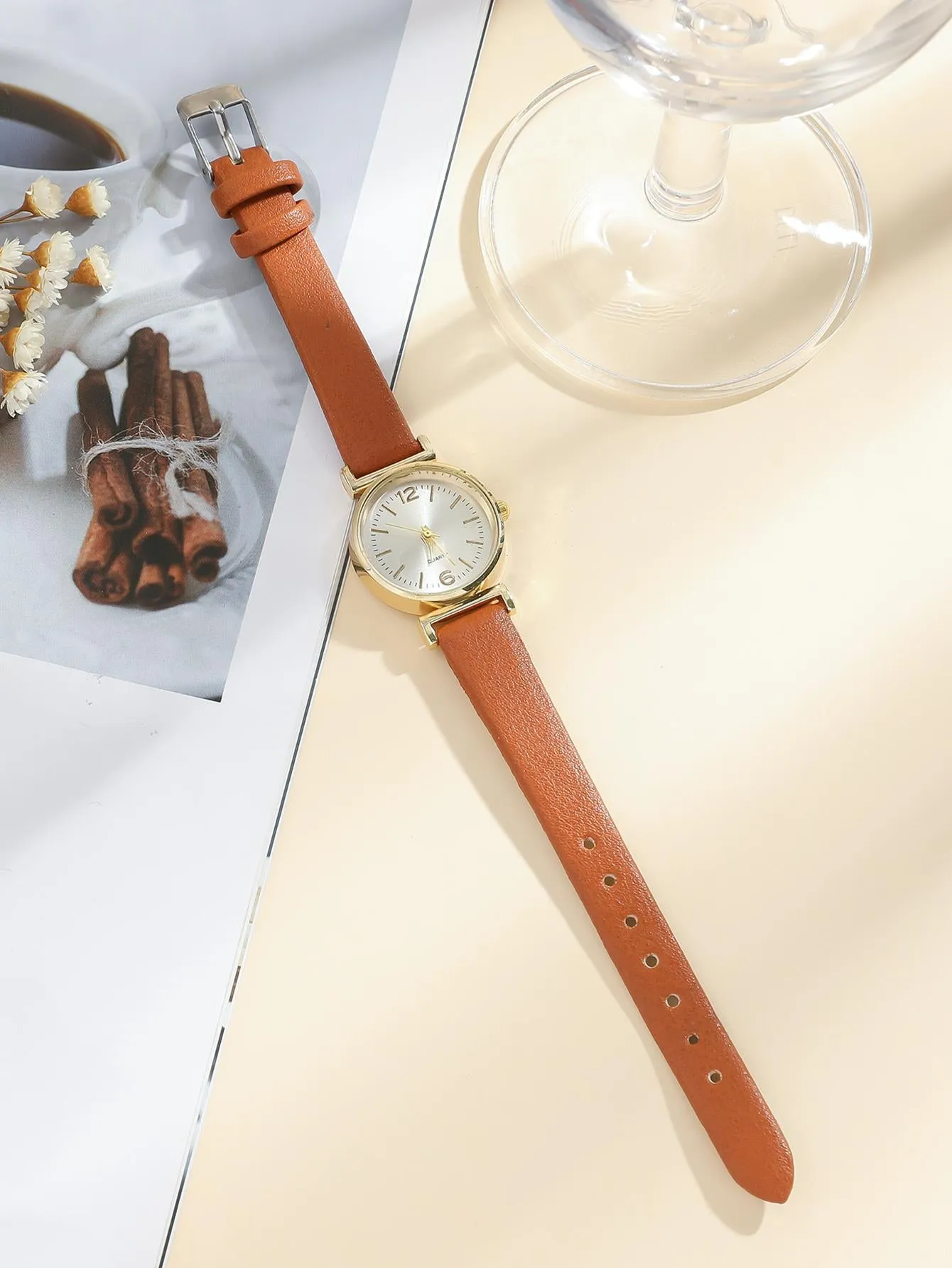 1pc PU Polyurethane Strap Round Dial Quartz Watch
