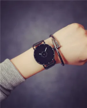 Black and White Unisex Quartz Clock Watch