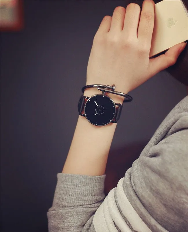 Black and White Unisex Quartz Clock Watch