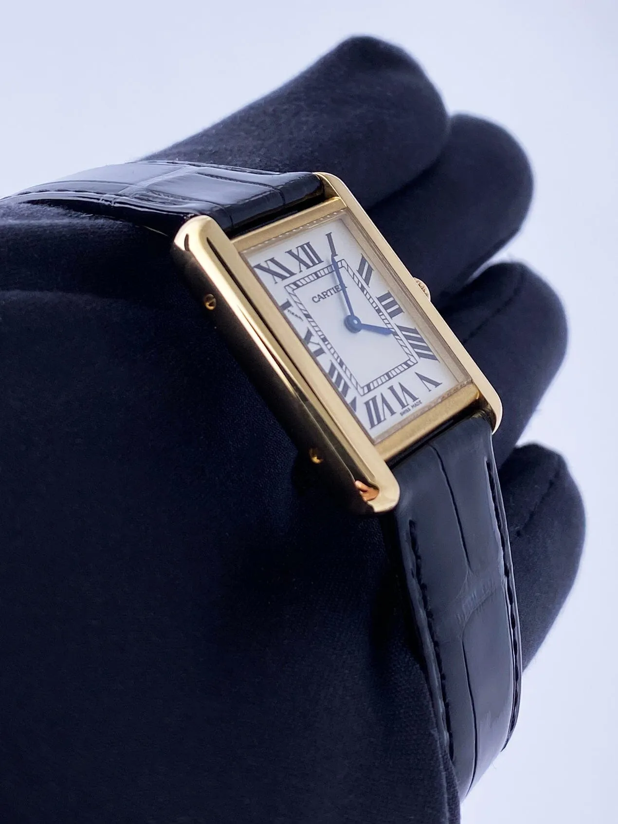 Cartier Tank Solo W1018755 18K Yellow Gold Ladies Watch