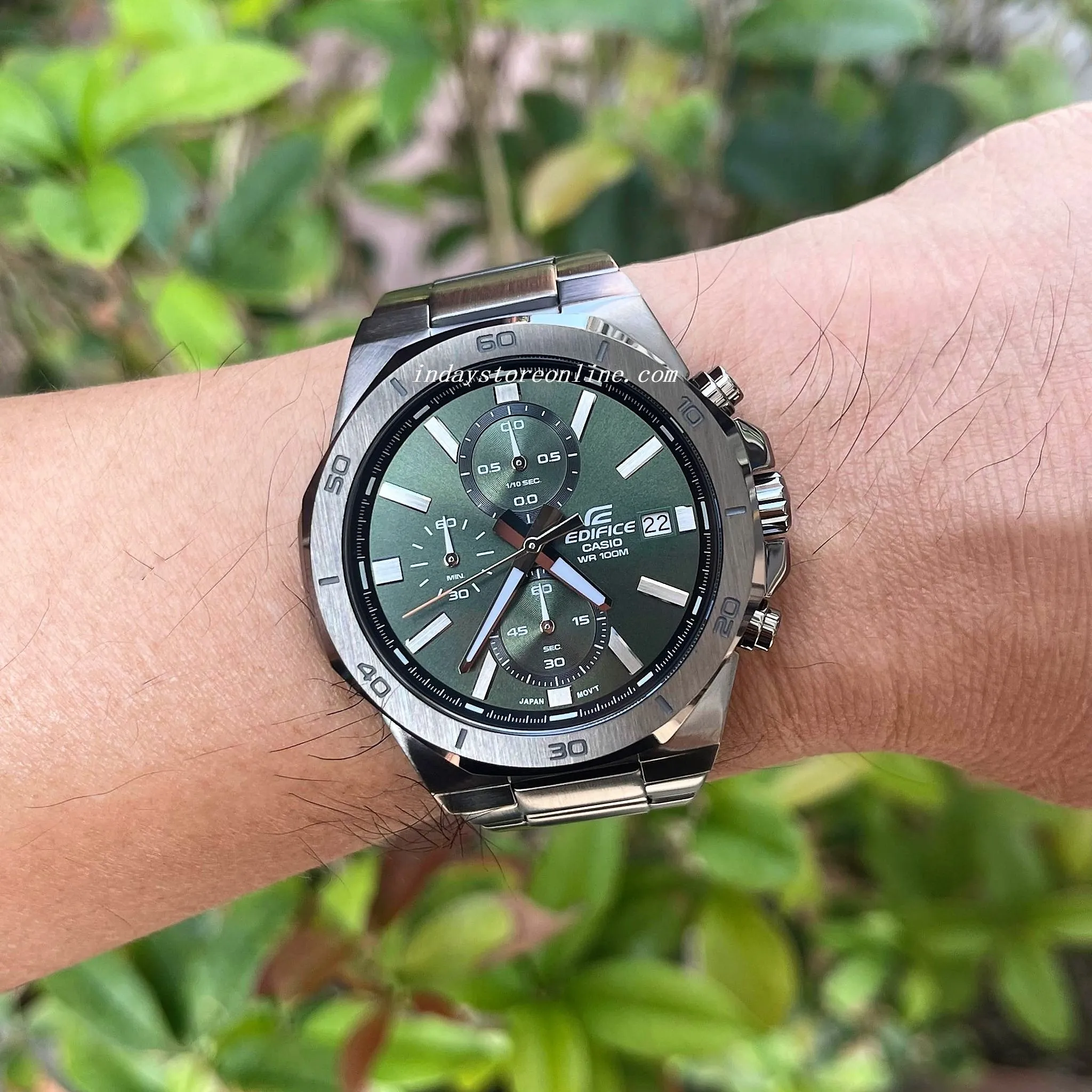 Casio Edifice  Men's Watch EFV-640DC-3A Standard Chronograph Stainless Steel Band Mineral Glass
