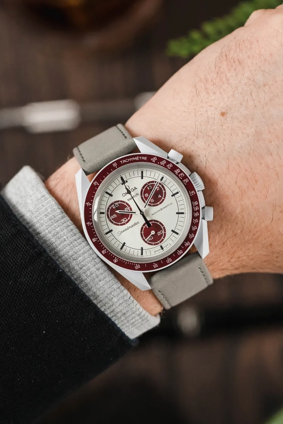 Hirsch OSIRIS Calf Leather with Nubuck Effect Watch Strap in GREY