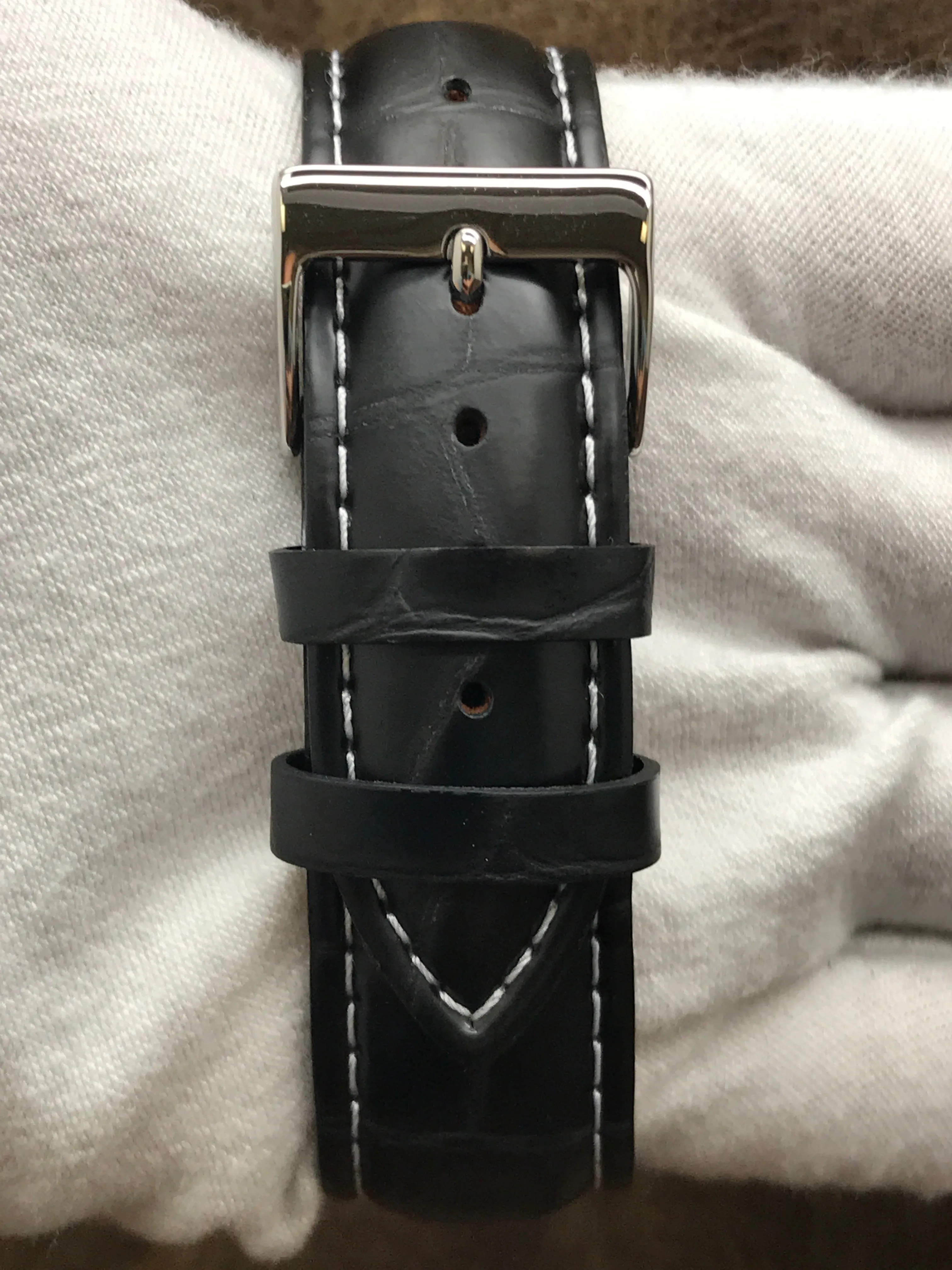 Jaeger-Lecoultre Master Geographic 142.8.92 Silver Dial Automatic Men's Watch