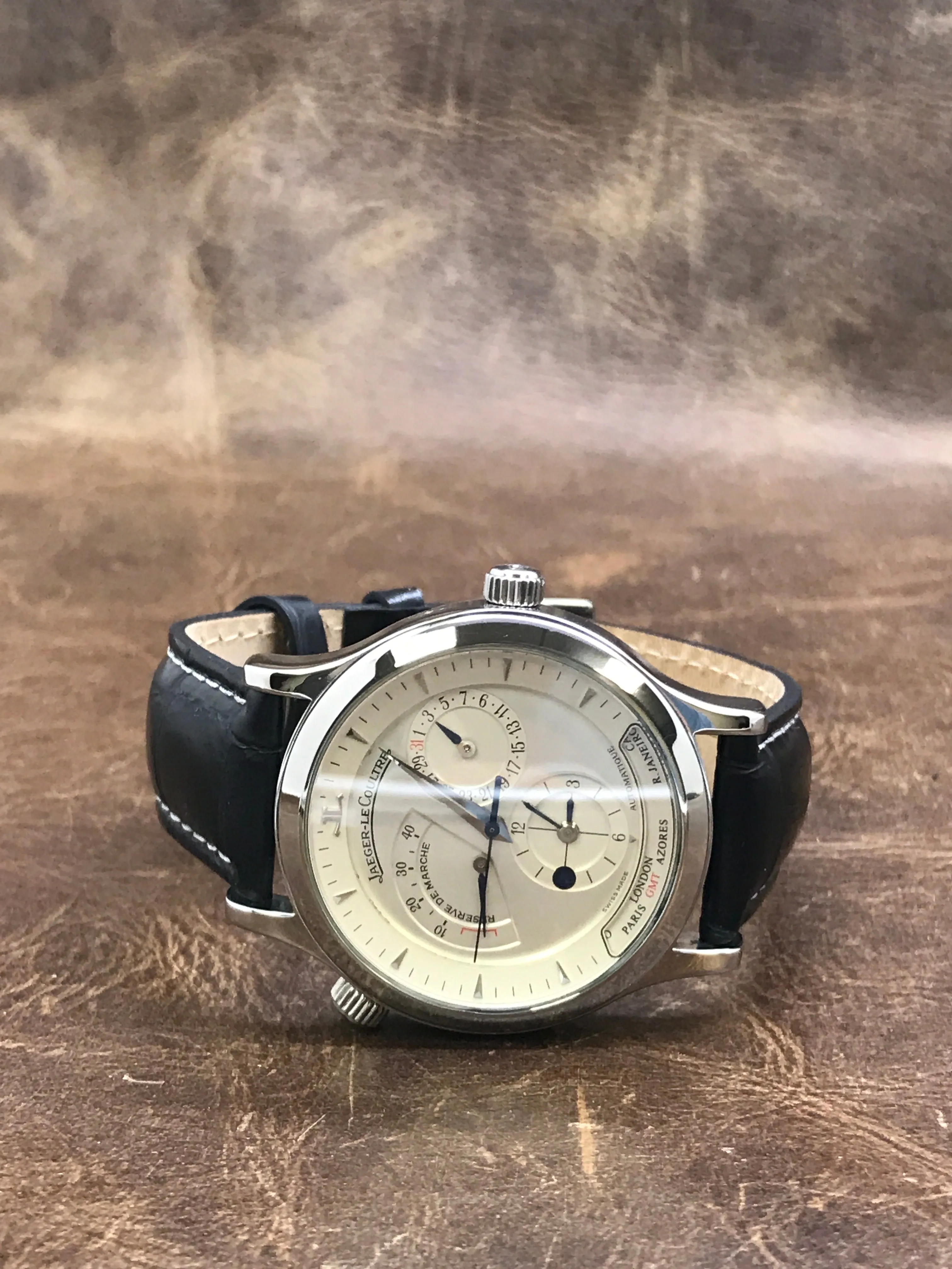 Jaeger-Lecoultre Master Geographic 142.8.92 Silver Dial Automatic Men's Watch
