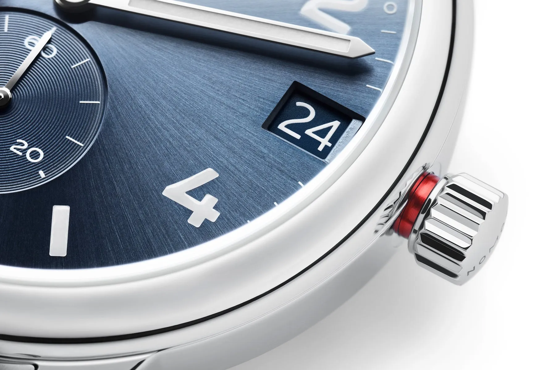 Nomos Glashütte Club Sport Neomatik 42 Date 782