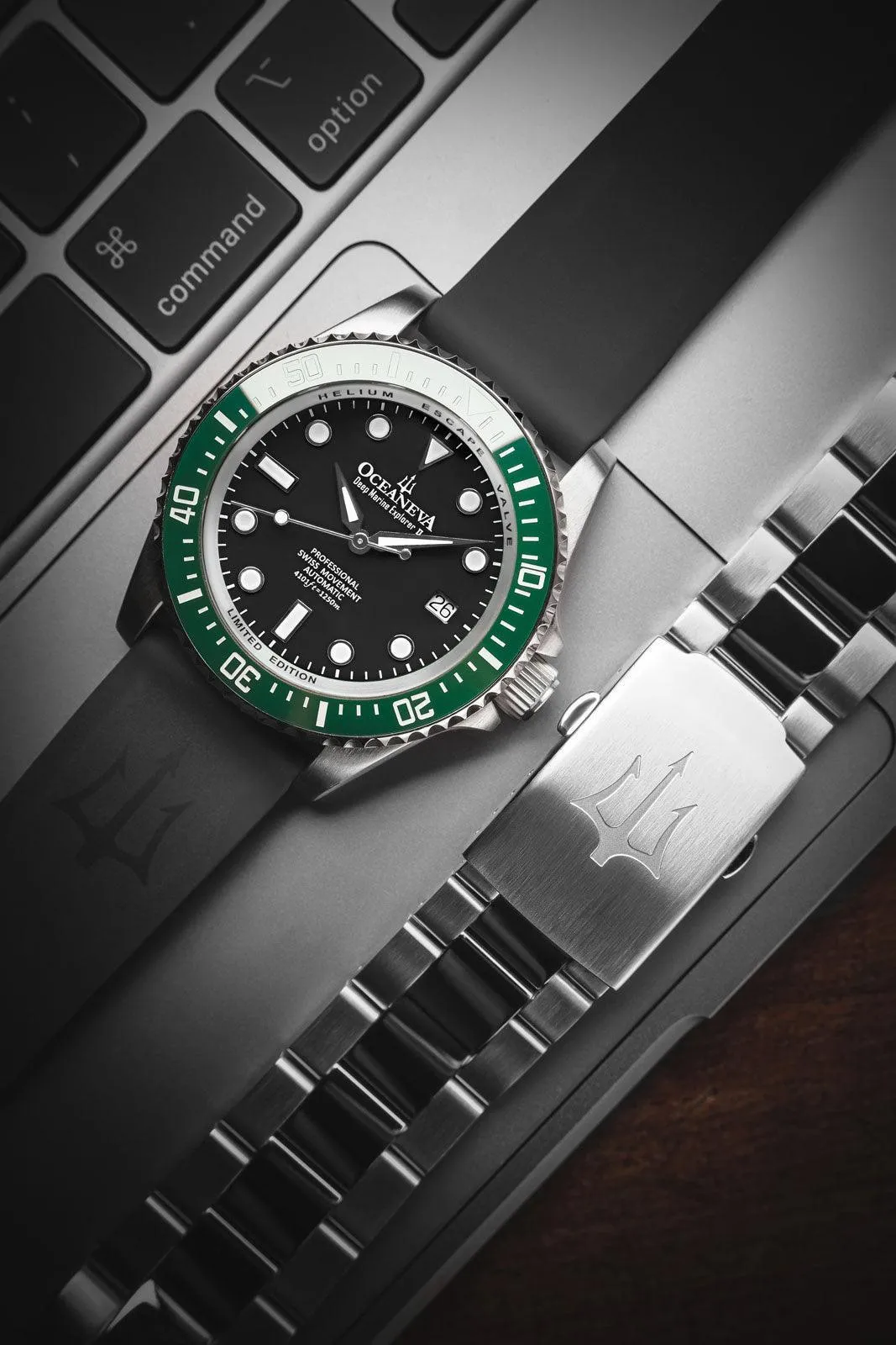 Oceaneva Men's Deep Marine Explorer II 1250M Pro Diver Watch Black and Green