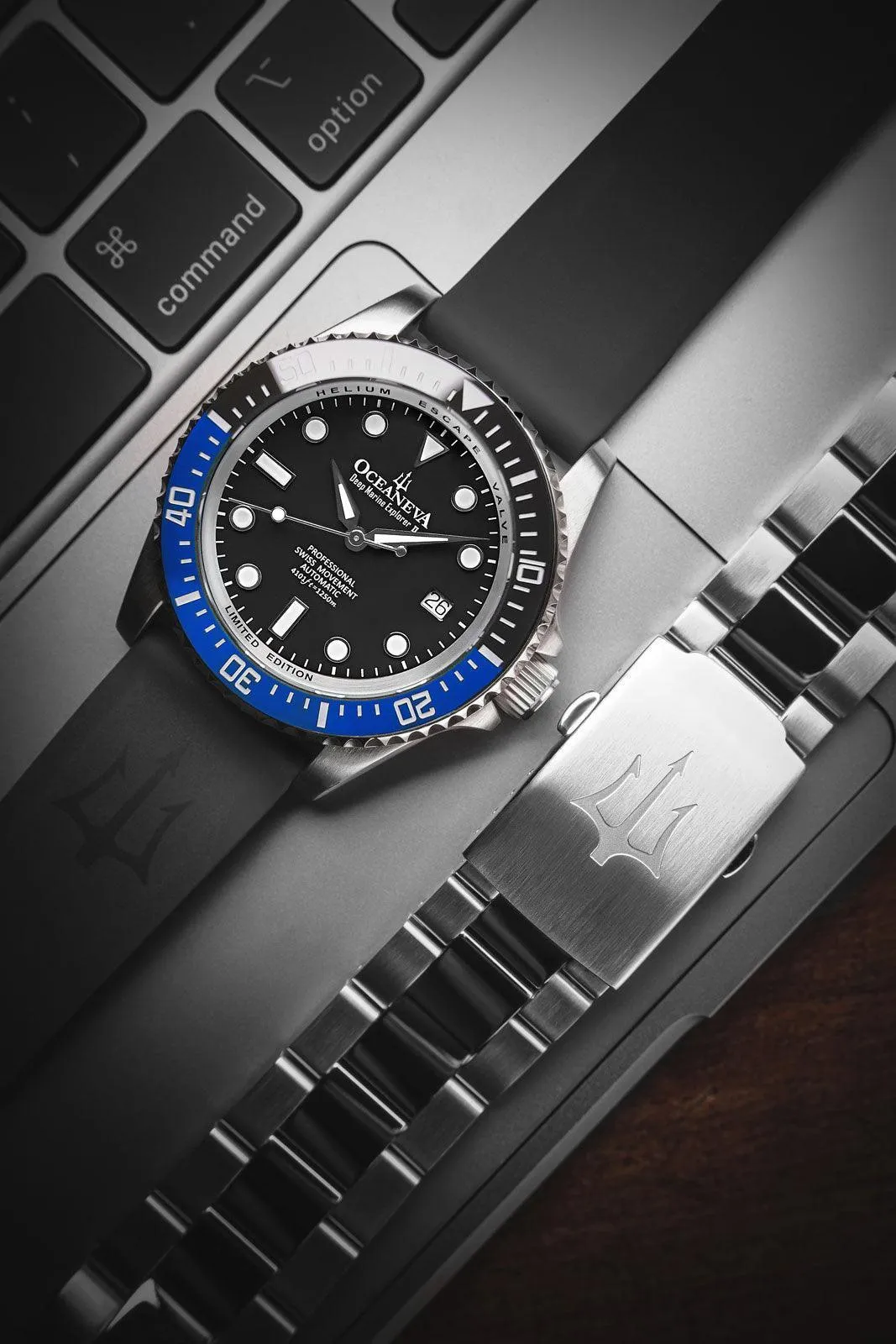 Oceaneva Men's Deep Marine Explorer II 1250M Pro Diver Watch Blue and Black