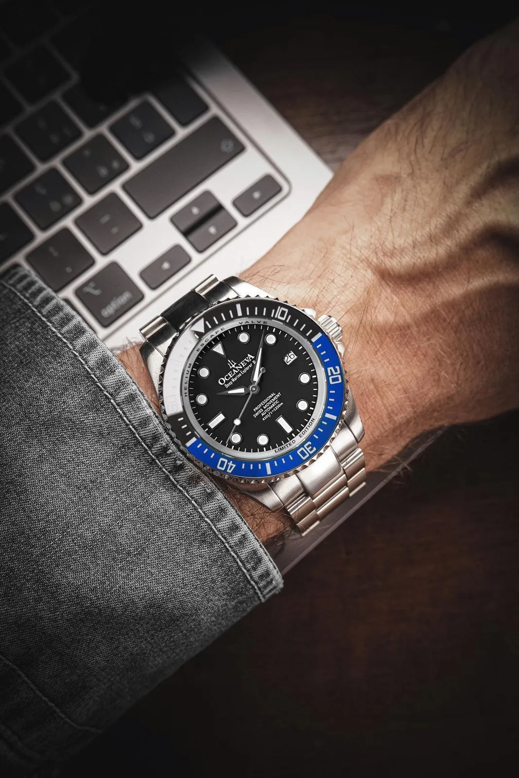 Oceaneva Men's Deep Marine Explorer II 1250M Pro Diver Watch Blue and Black