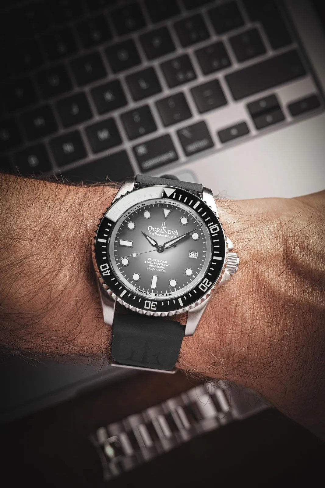 Oceaneva Men's Deep Marine Explorer II 1250M Pro Diver Watch Gray Fade Dial
