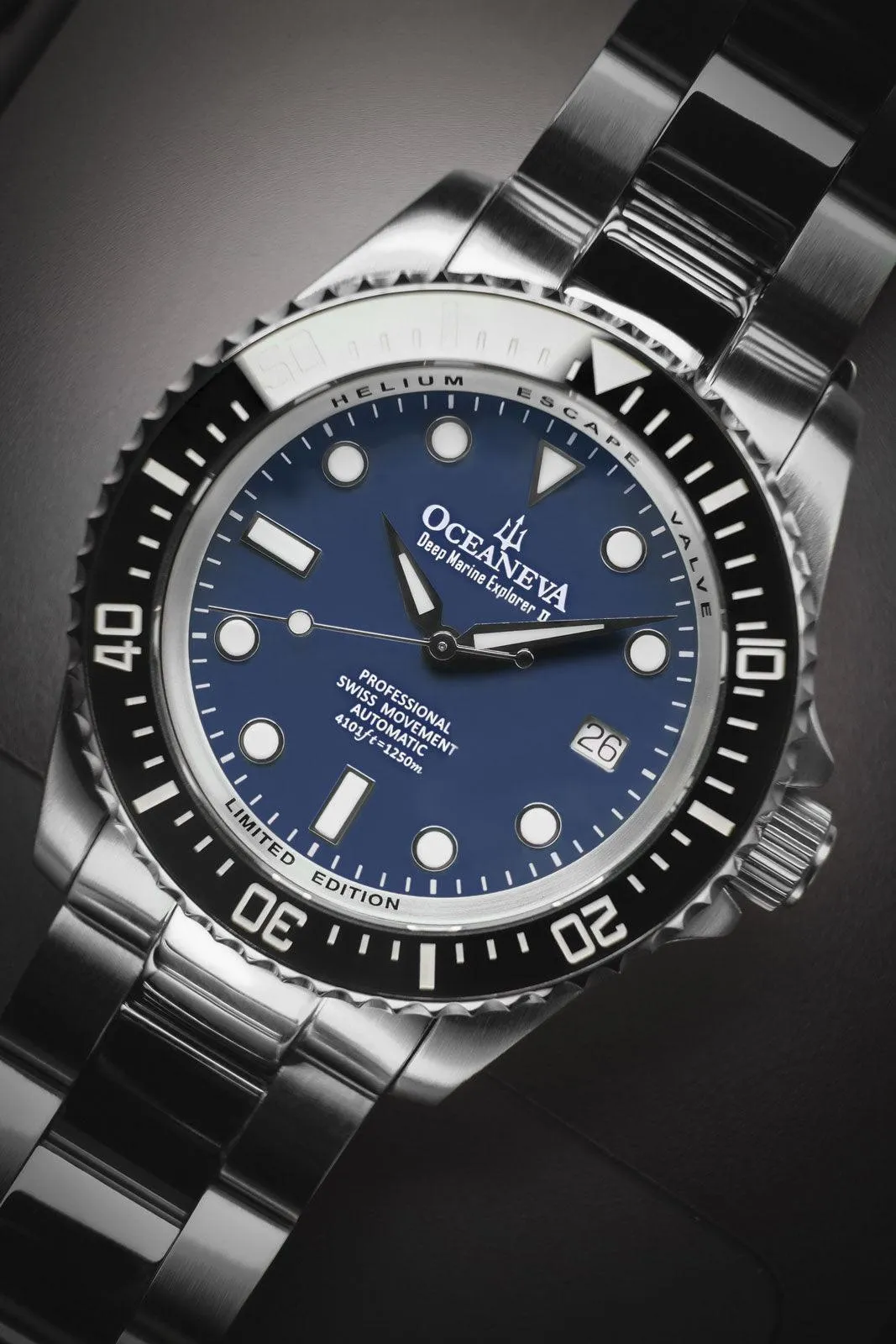 Oceaneva Men's Deep Marine Explorer II 1250M Pro Diver Watch Navy Blue