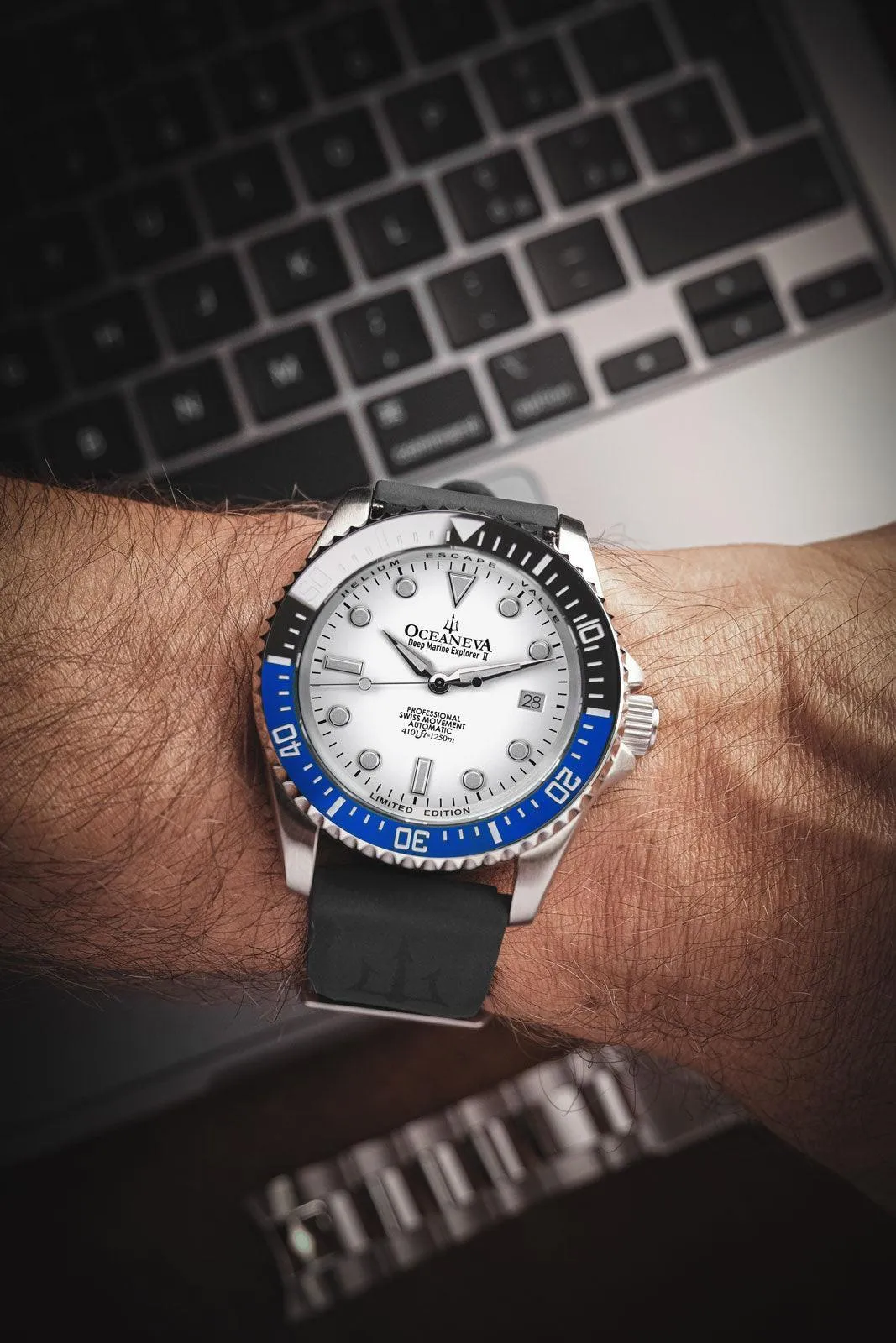 Oceaneva Men's Deep Marine Explorer II 1250M Pro Diver Watch White Dial