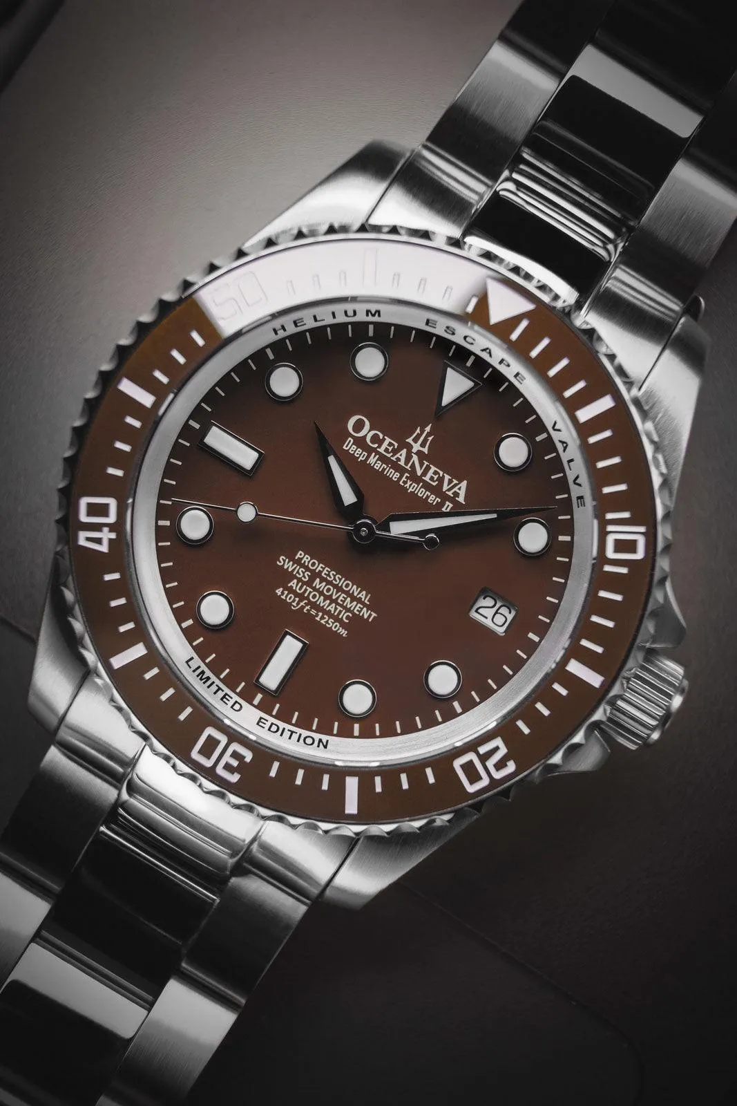 Oceaneva Men's Deep Marine Explorer II1250M Pro Diver Watch Brown