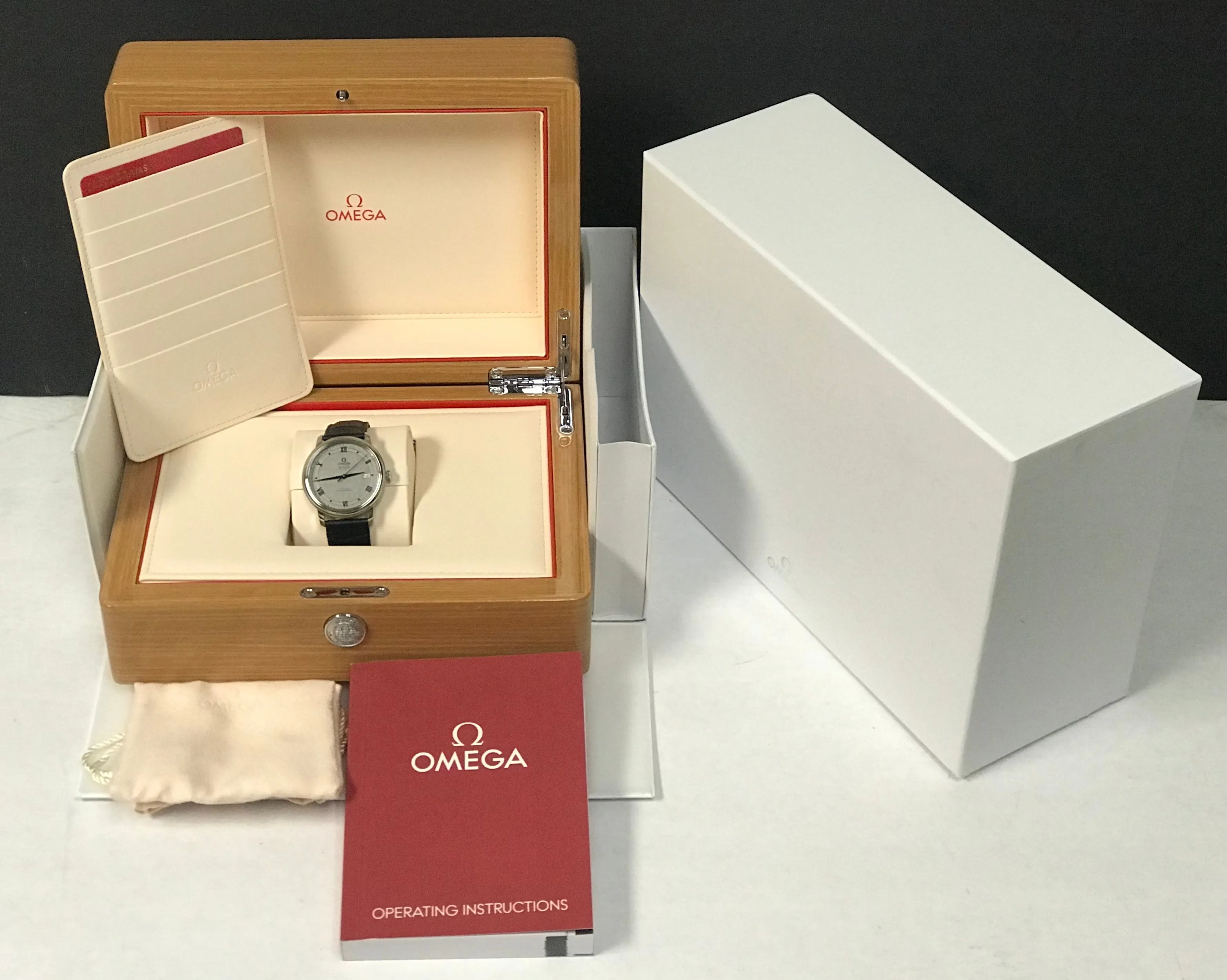 Omega De Ville Prestige Co-Axial 424.13.40.20.06.002 Silver Dial Automatic Men's Watch