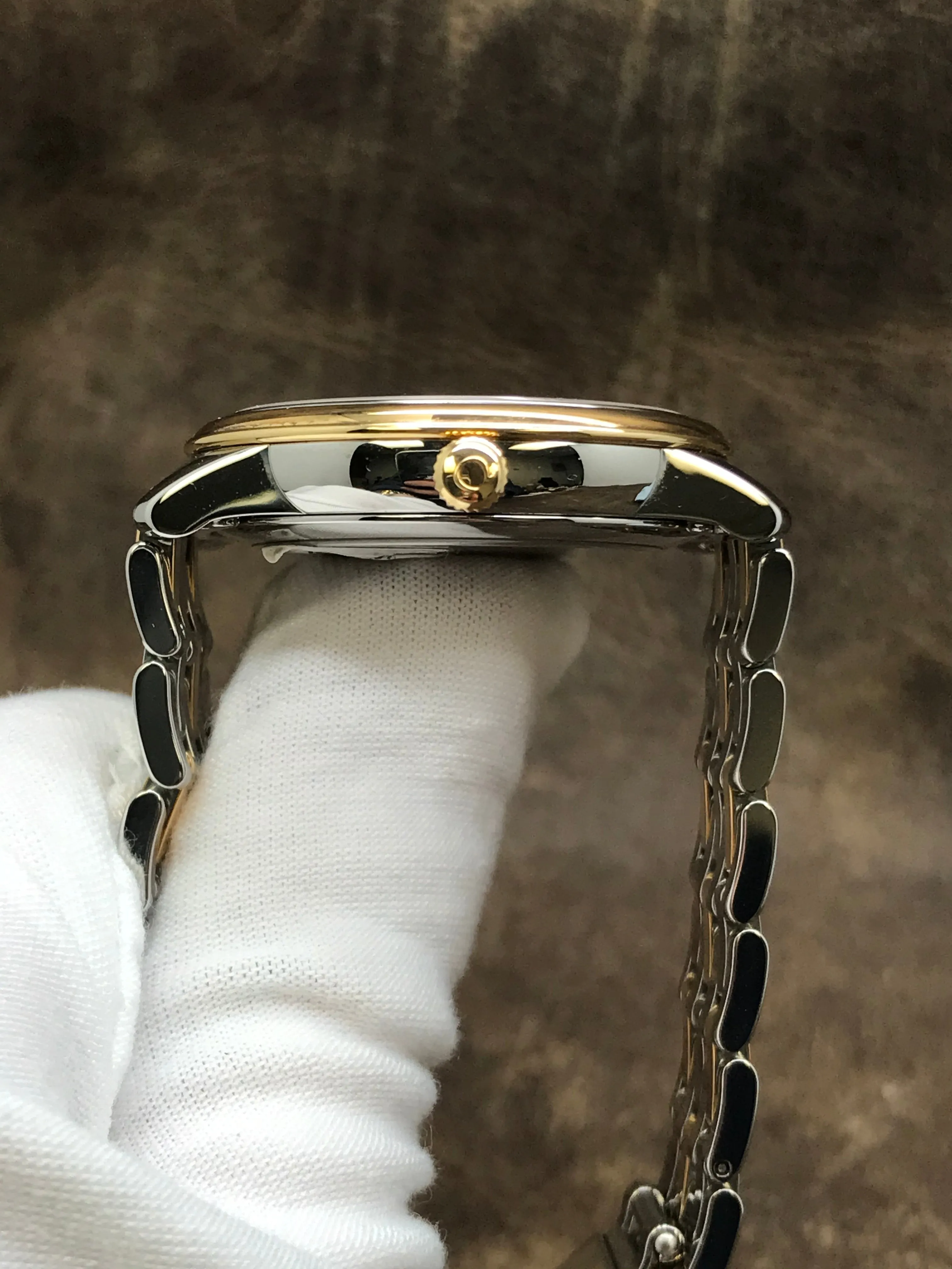 Omega De Ville Prestige Co-Axial 424.20.37.20.08.001 Champagne Dial Automatic Watch