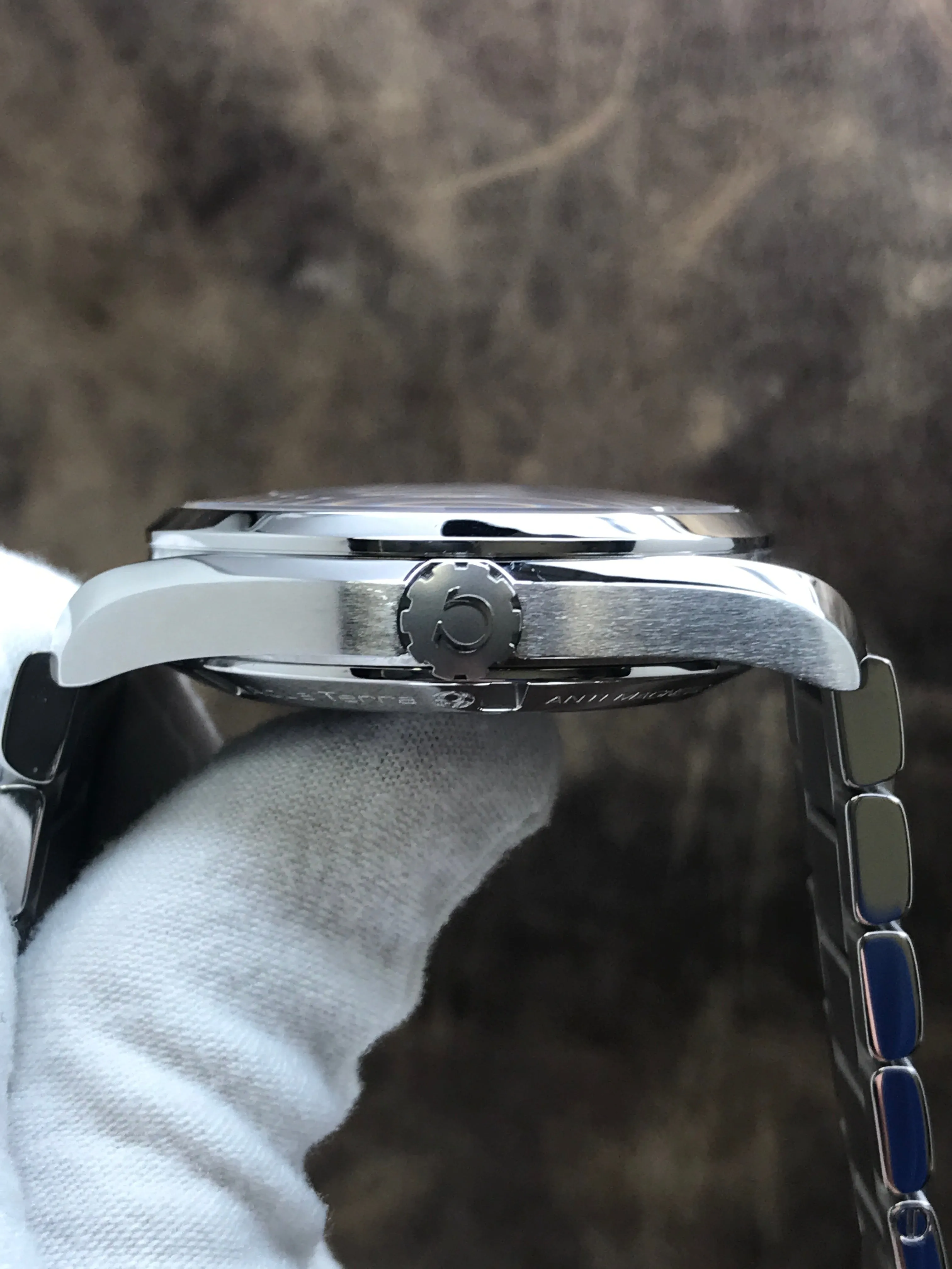 Omega Seamaster Aqua Terra James Bond Spectre L.E 231.10.42.21.03.004 Blue Dial Automatic Men's Watch