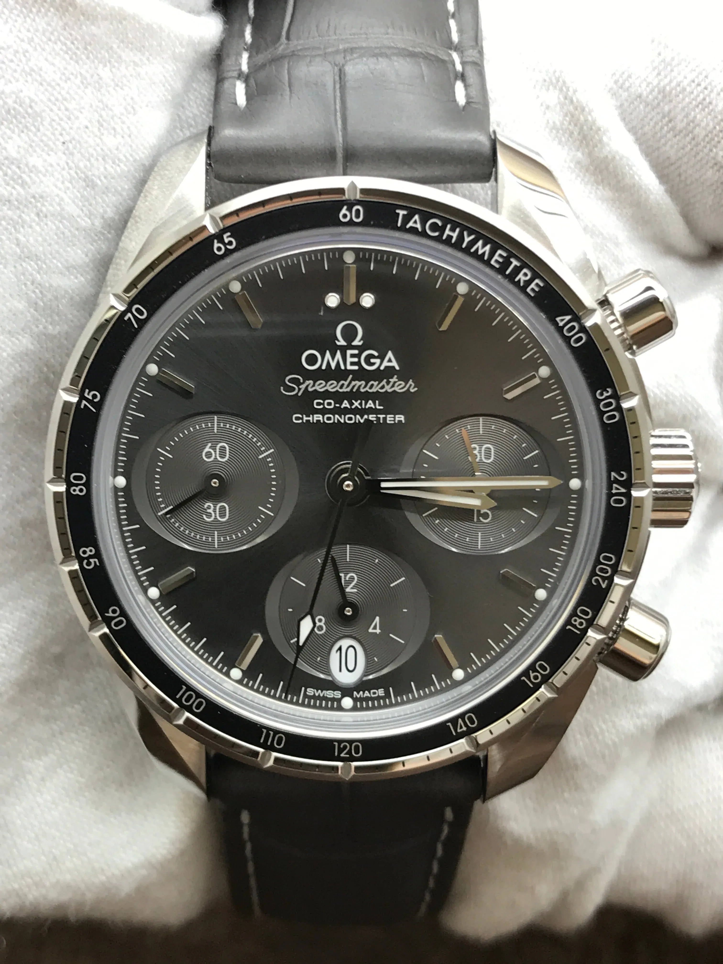 Omega Speedmaster 324.30.38.50.06.001 Gray Dial Automatic Men's Watch