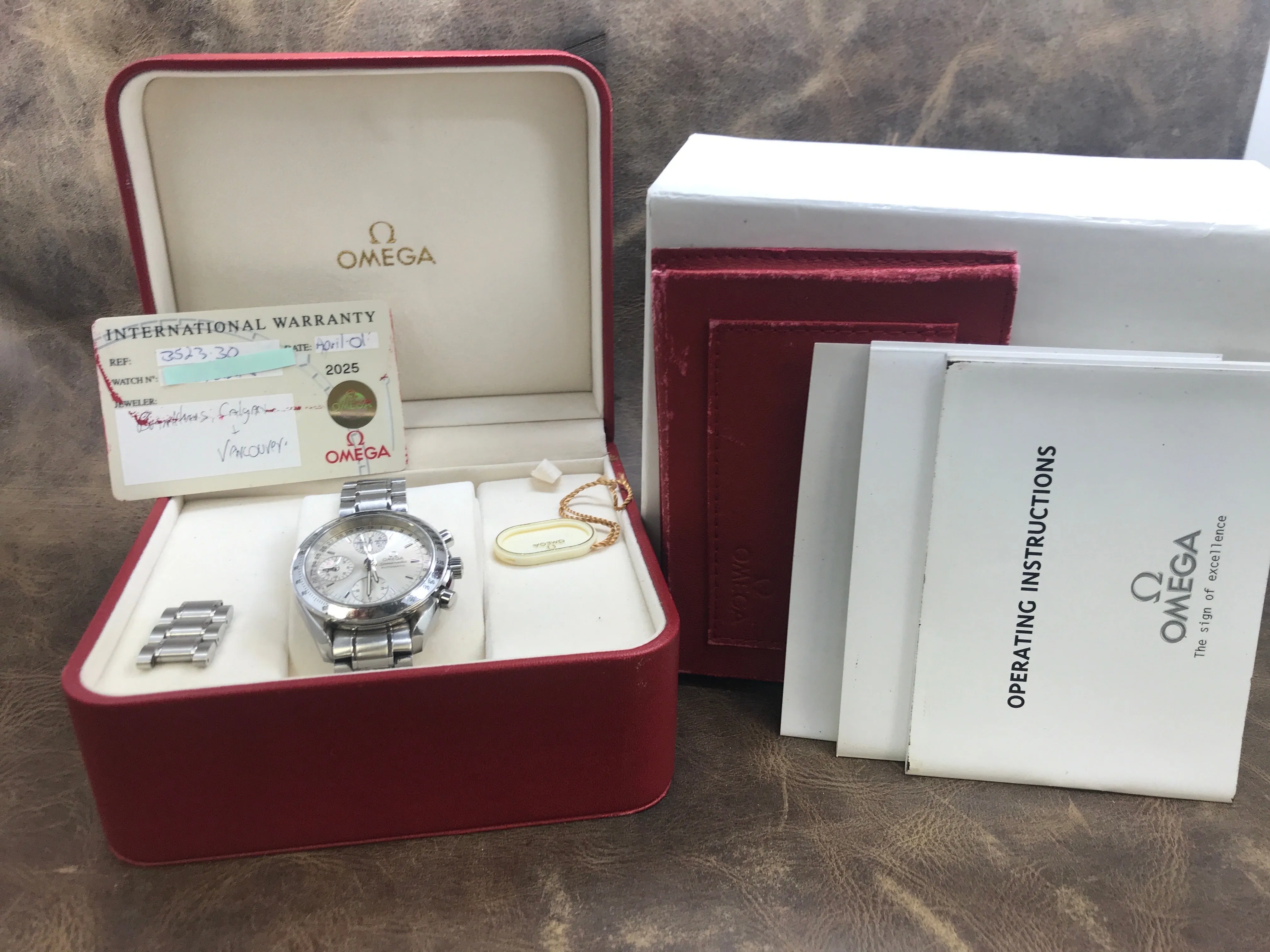 Omega Speedmaster Day-Date 3523.30.00 Silver Dial Automatic Men's Watch