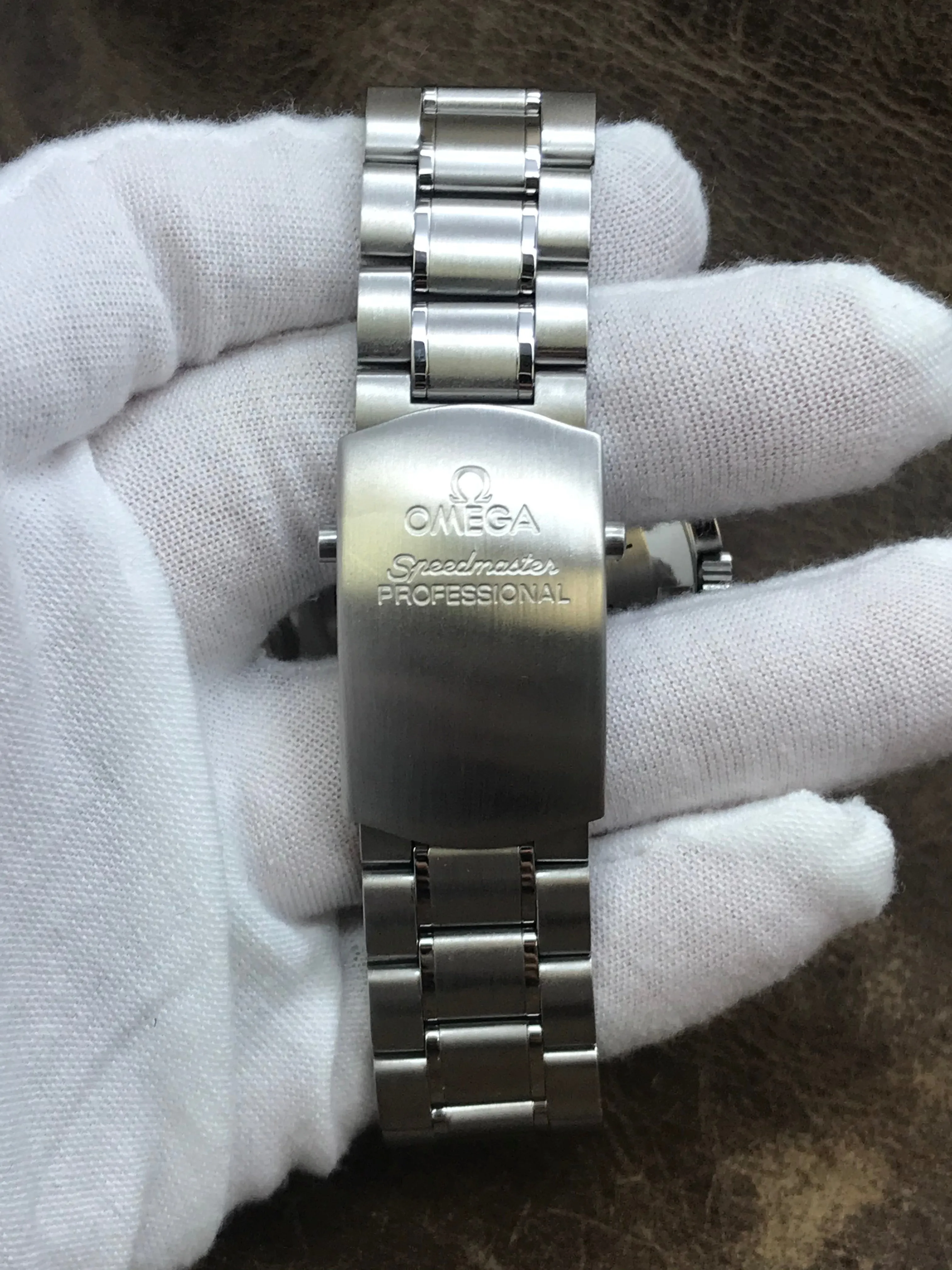 Omega Speedmaster Moonwatch 35705000 Black Dial Manual Men's Watch