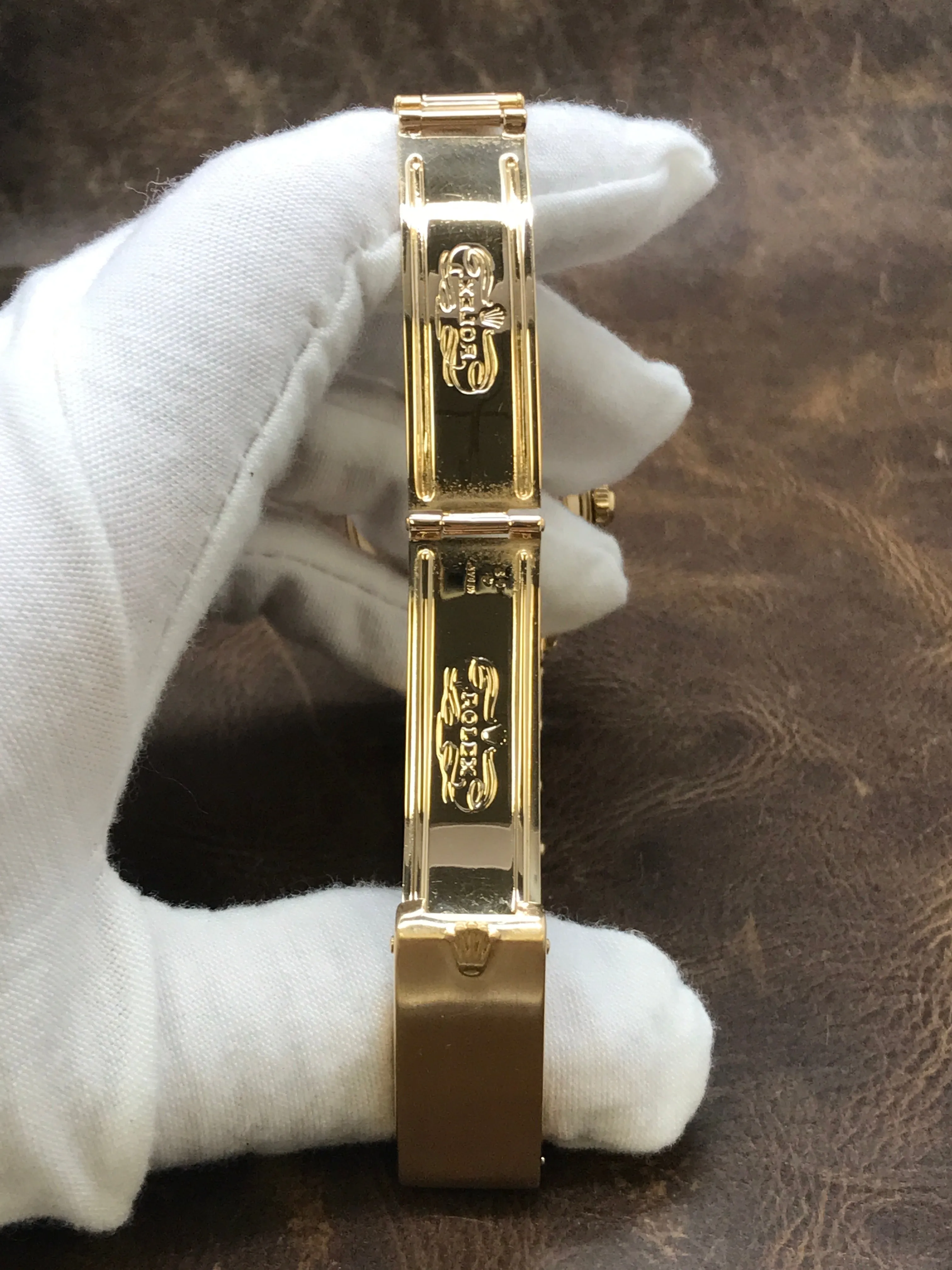 Rolex Date 31mm 6627 Gold-tone Dial Automatic Watch