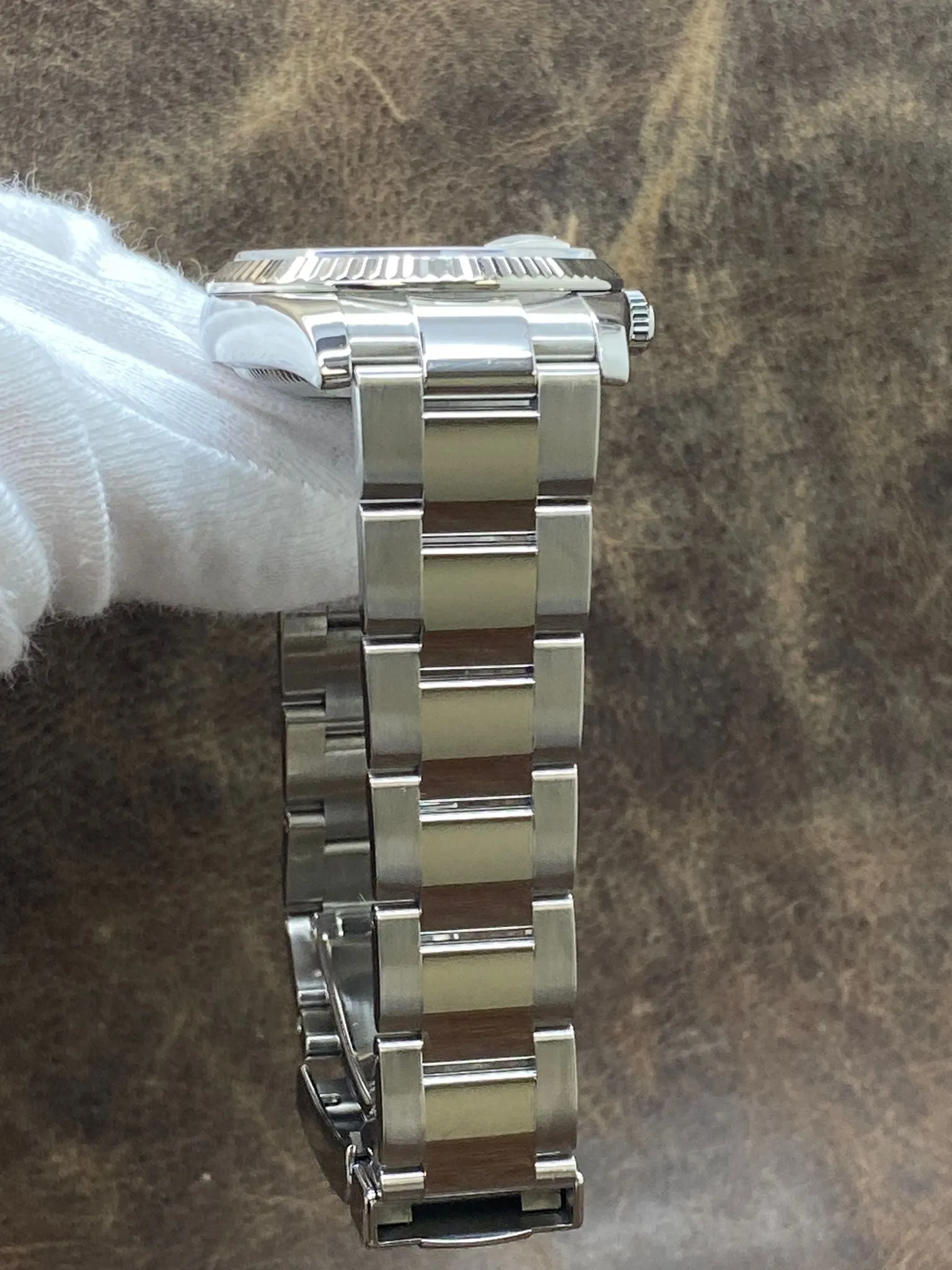 Rolex Date 34mm 115234 Silver Dial Automatic Watch