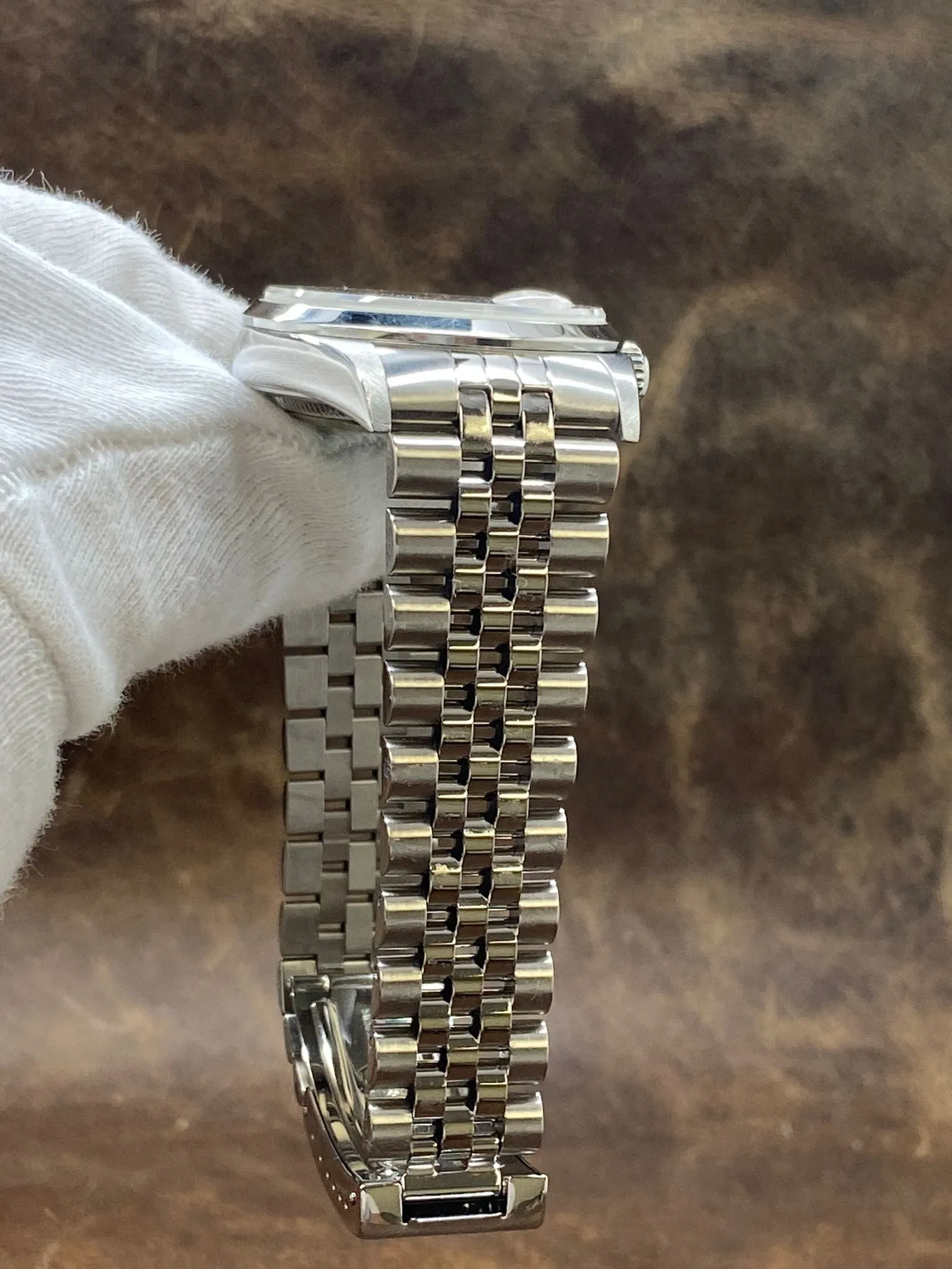 Rolex Datejust 36mm 16200 Salmon Roman Dial Automatic Watch