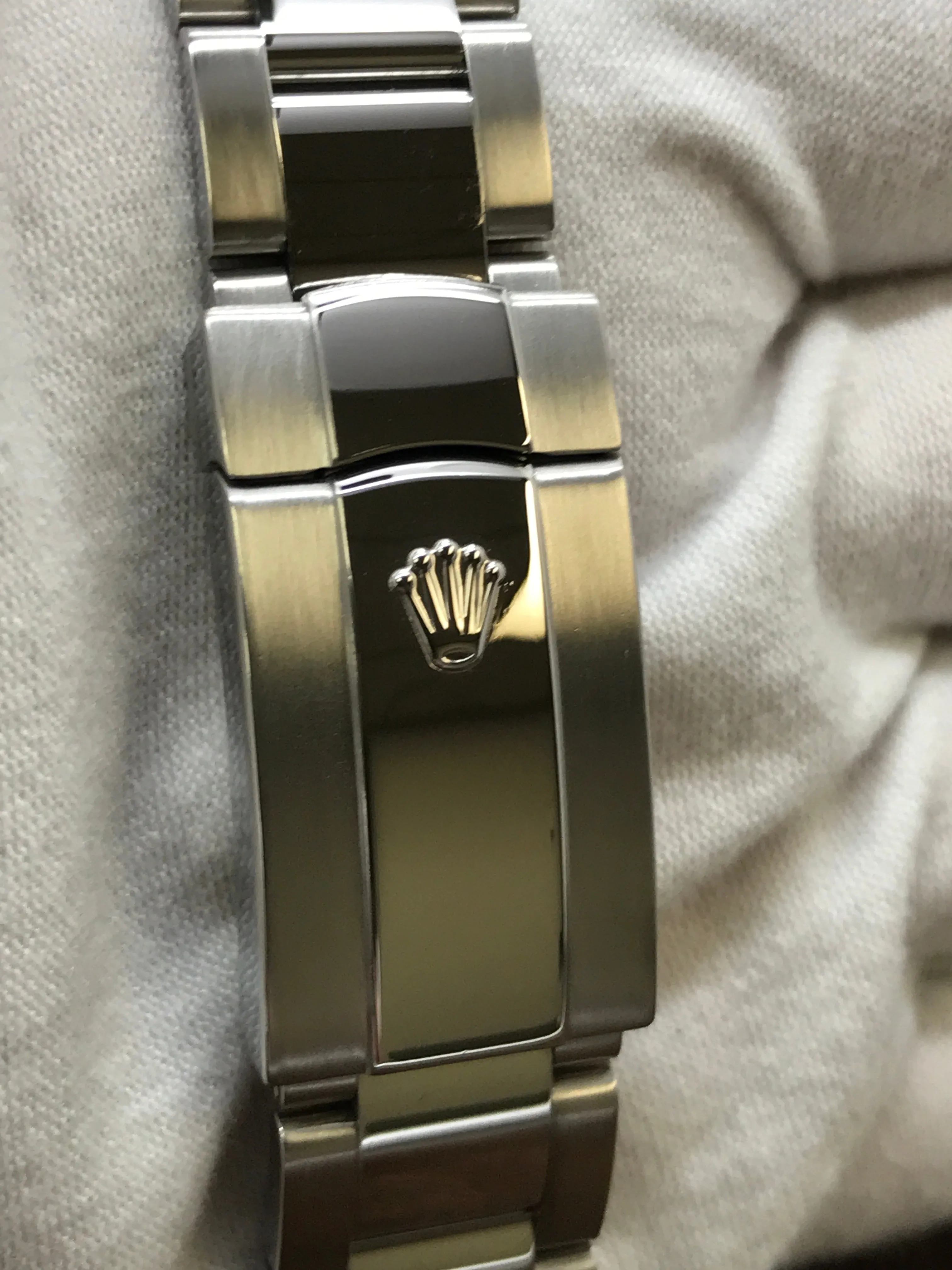 Rolex Datejust II 41mm 116334 Silver Dial Automatic Men's Watch