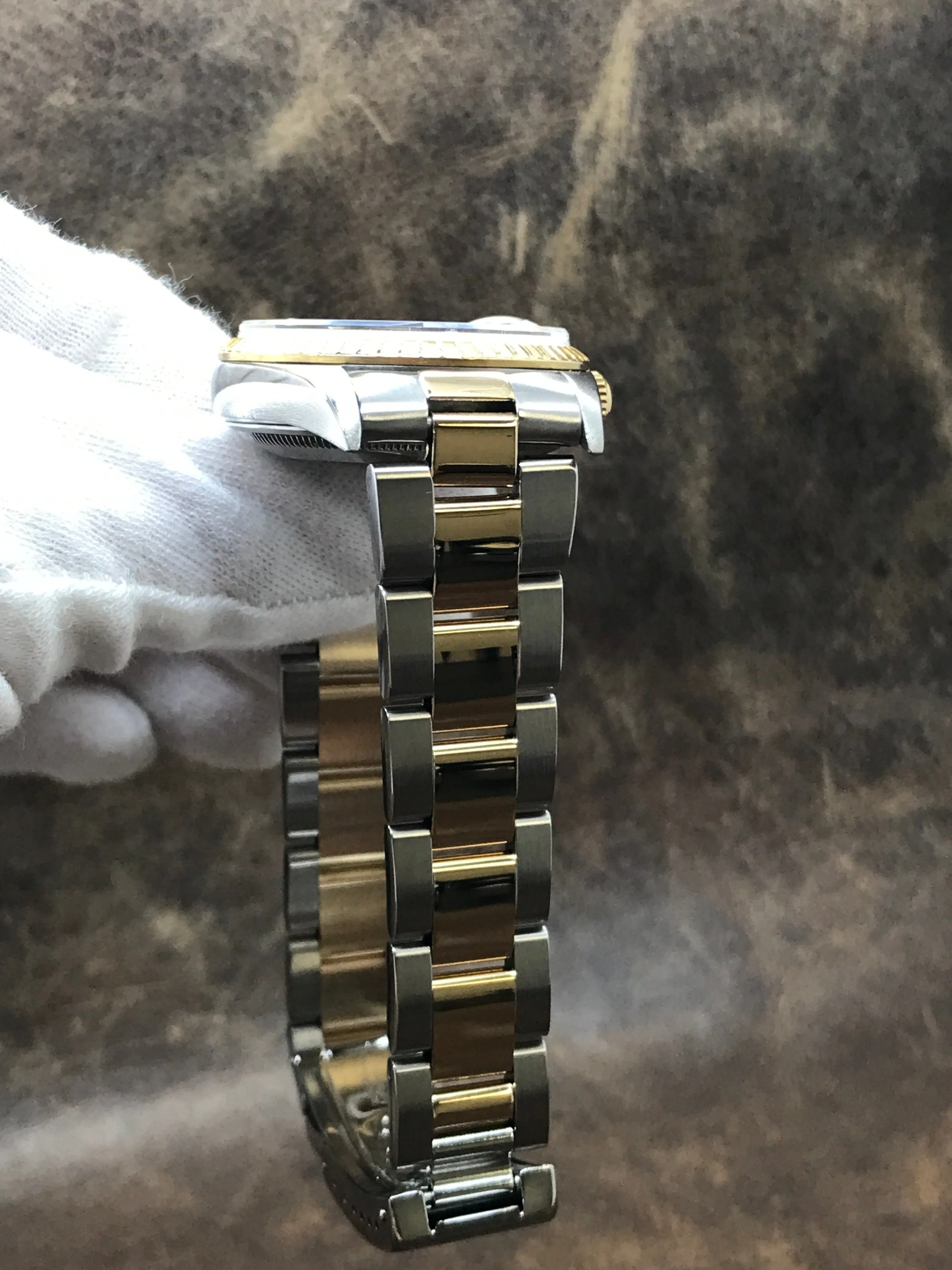Rolex Oyster Perpetual 34mm 15223 Custom MOP Diamond Dial Automatic Watch