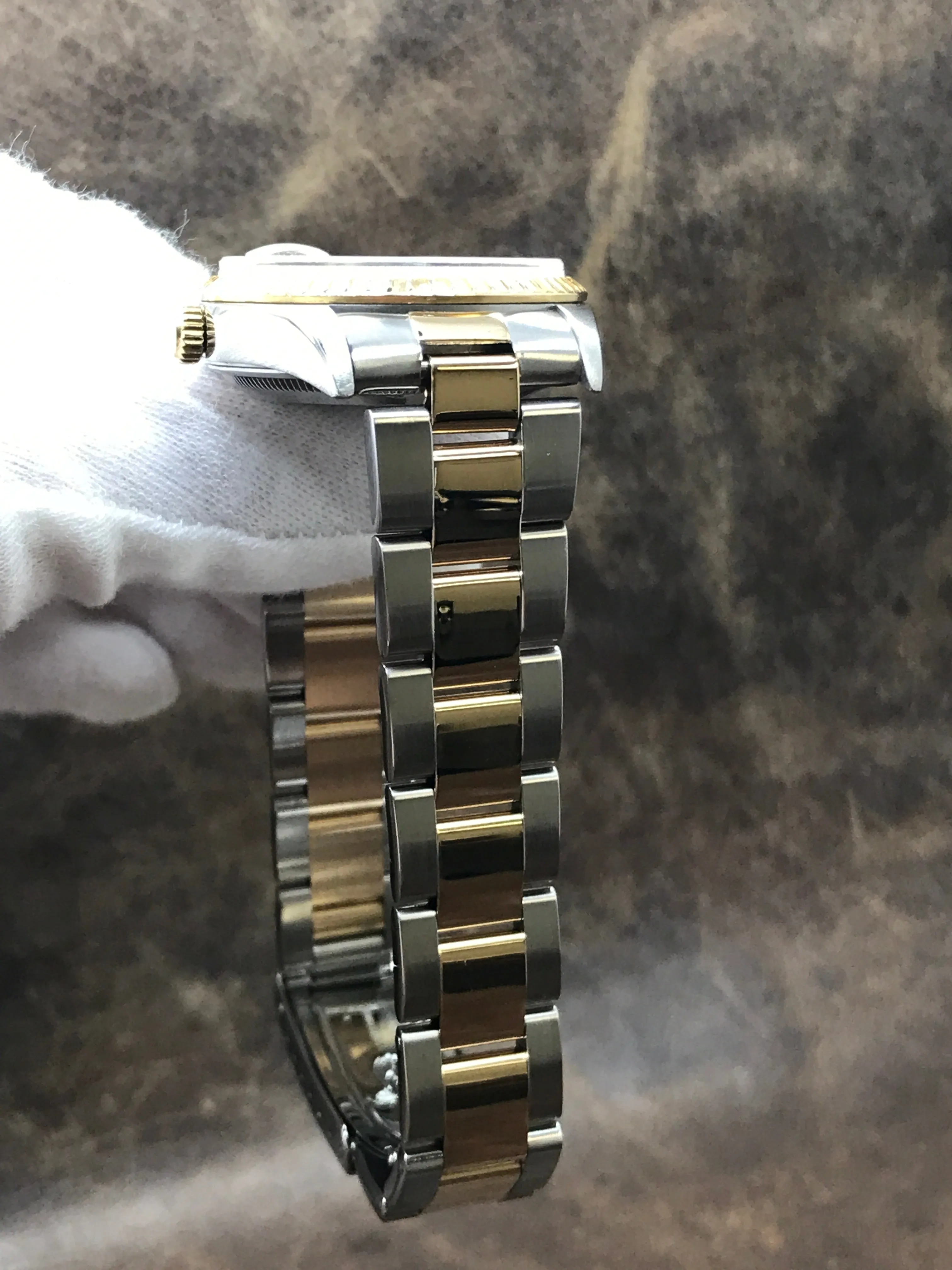 Rolex Oyster Perpetual 34mm 15223 Custom MOP Diamond Dial Automatic Watch