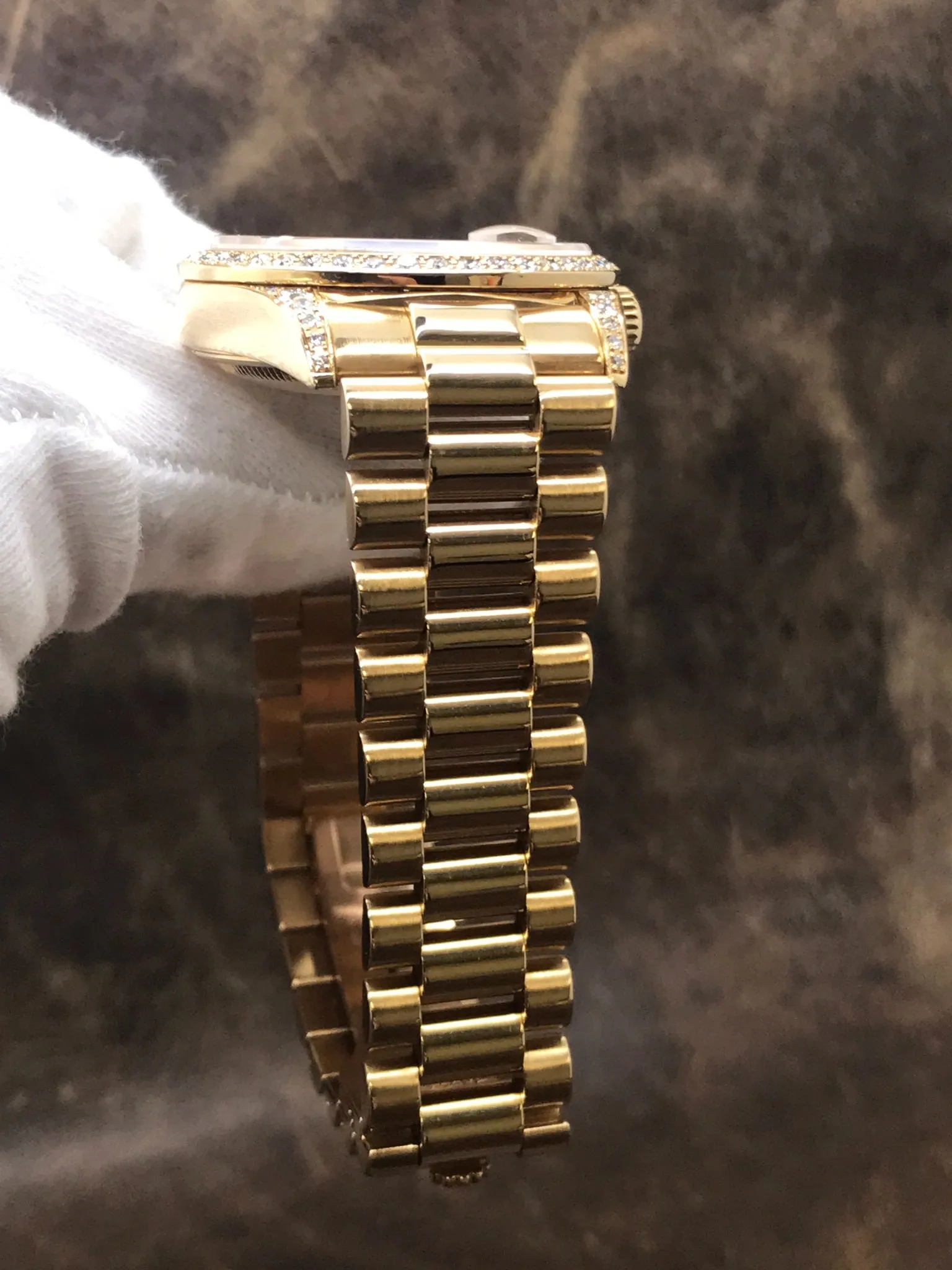 Rolex President Day Date Factory Diamonds 18338 Champagne Dial Automatic Men's Watch