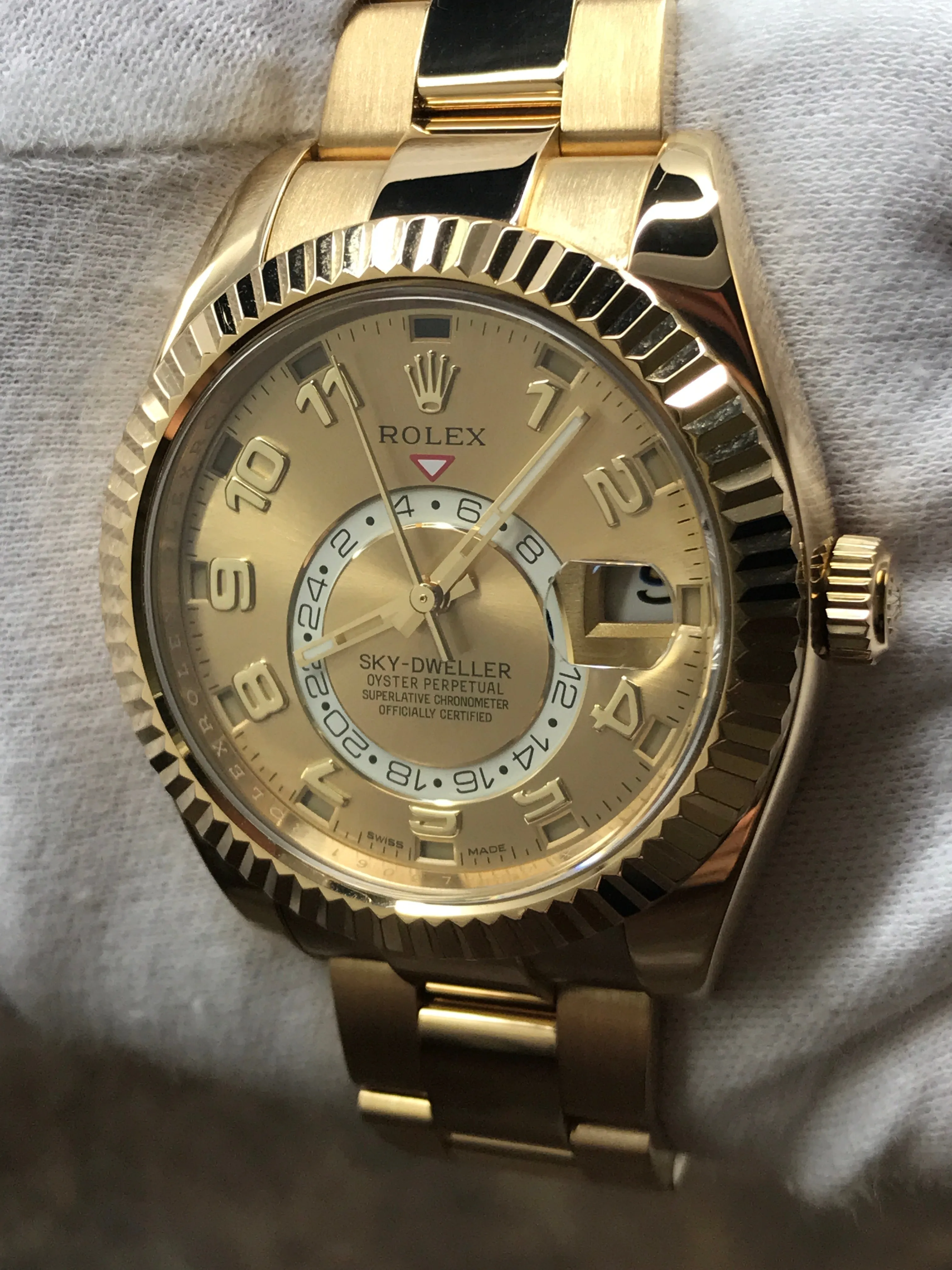 Rolex Sky Dweller 326938 Champagne Dial automatic Men's Watch