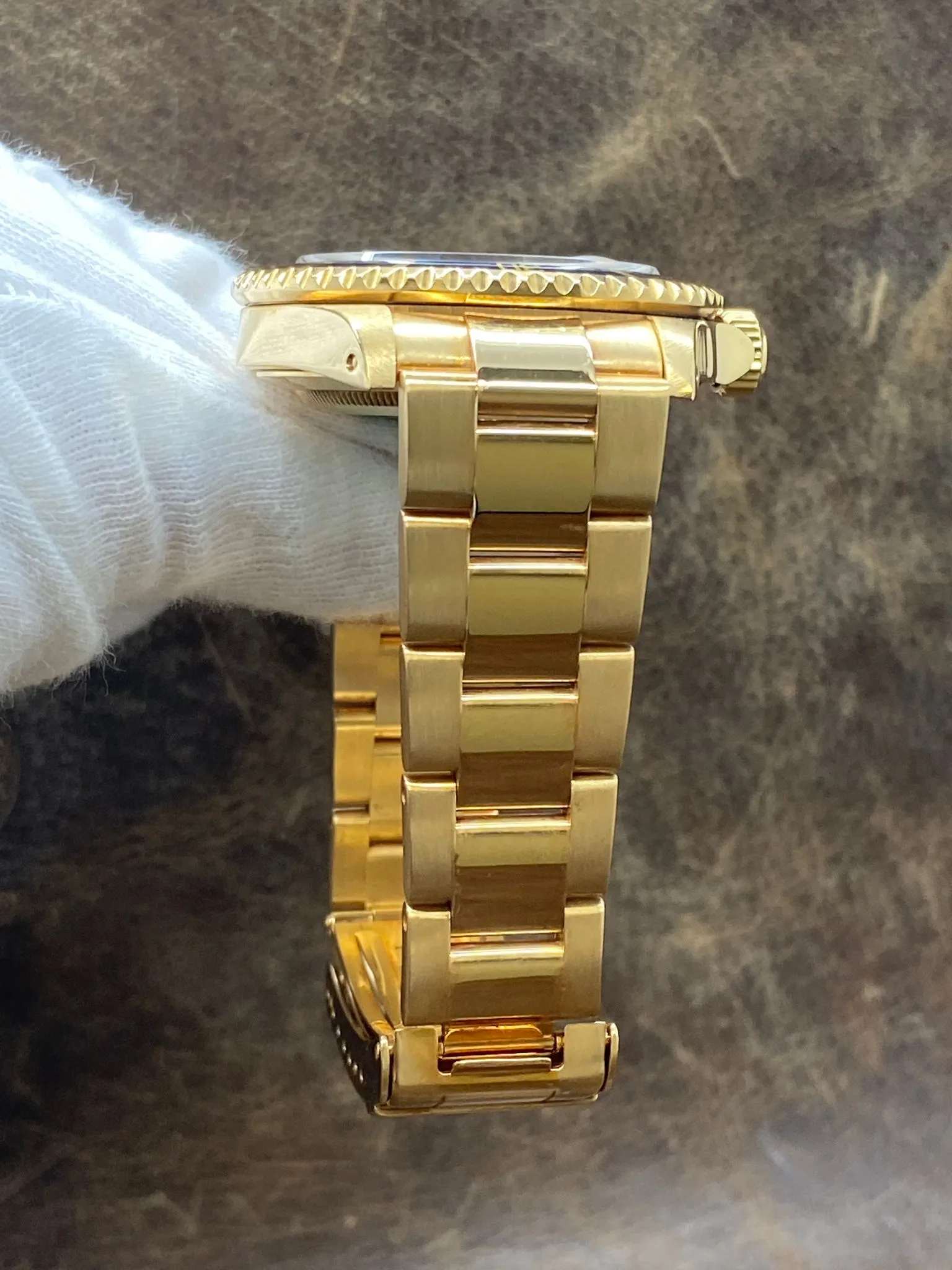 Rolex Submariner 18k Gold Unpolished 16618 Blue Dial Automatic Men's Watch