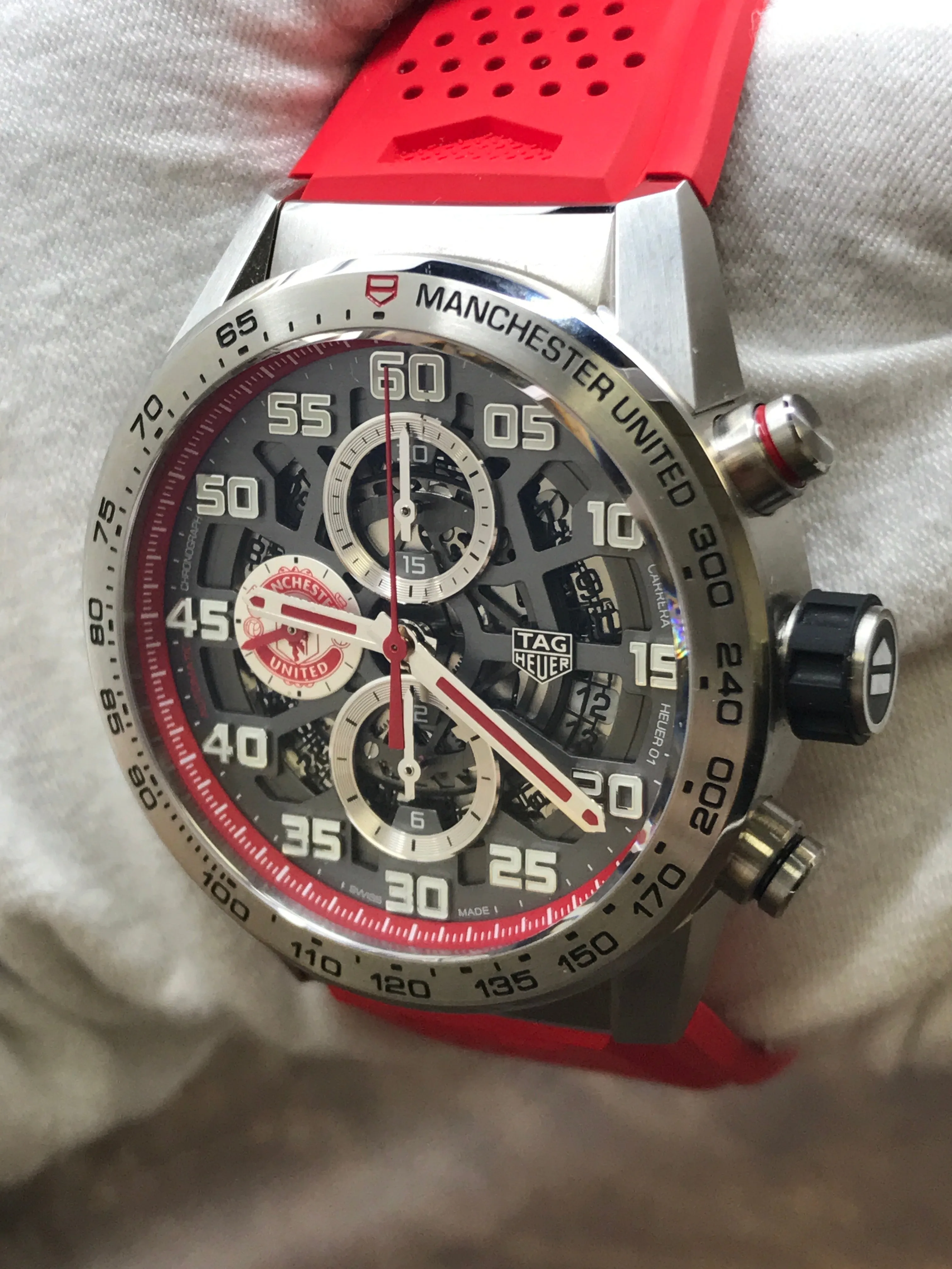 TAG Heuer Carrera Heuer 01 Manchester United CAR201M.FT6156 Grey skeleton Dial Automatic Men's Watch