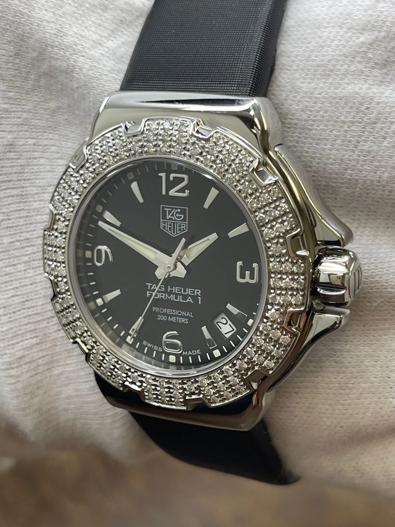 TAG Heuer Formula 1 Diamond Bezel WAC1214 Black Dial Quartz Women's Watch