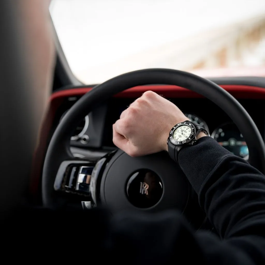 Ternos Professional Auto Megalume Black DLC Diving Watch 16158310 Limited Edition OUTLET