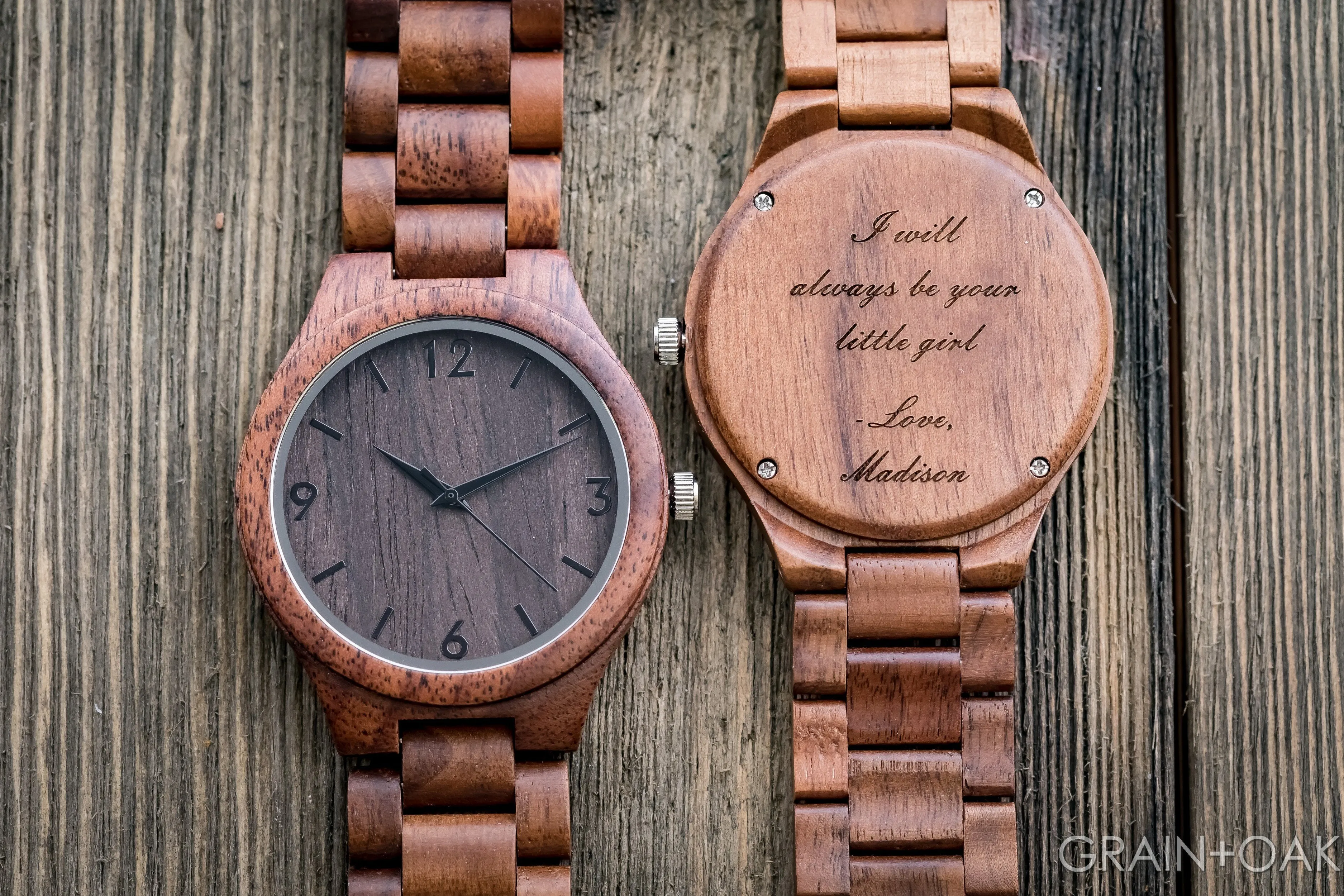 The Oliver Walnut | Set of 12