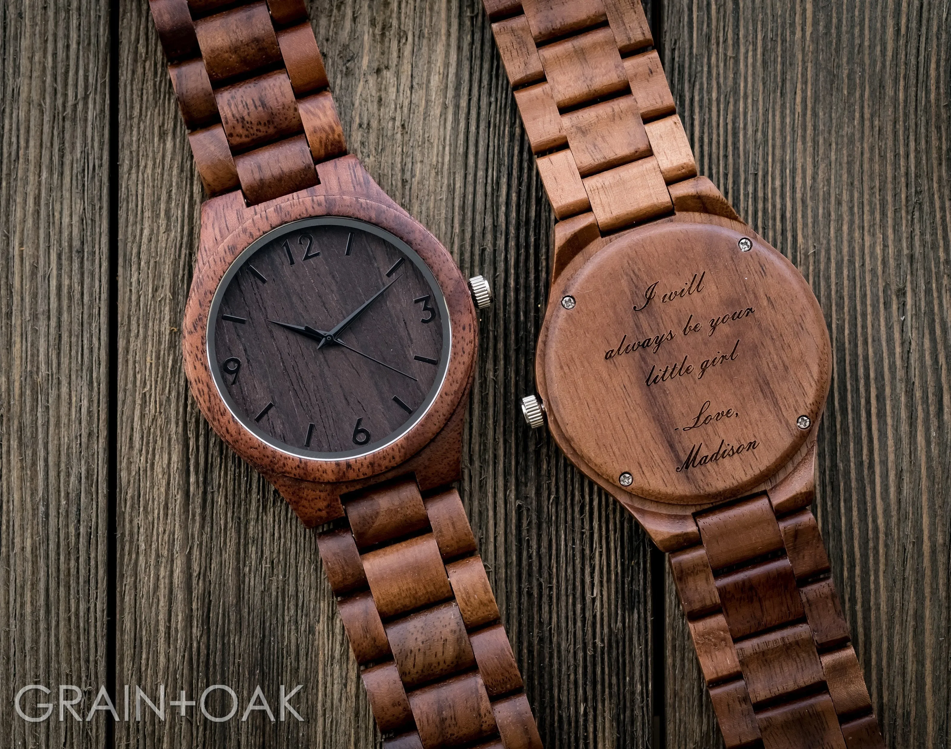 The Oliver Walnut | Set of 12