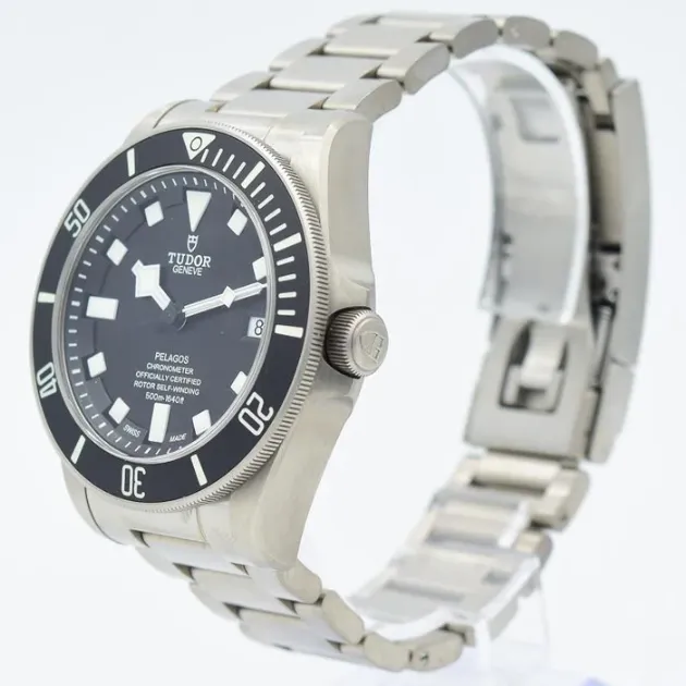 Tudor Pelagos M25600TN-0001 Titanium Dive Watch Chronometer 42mm