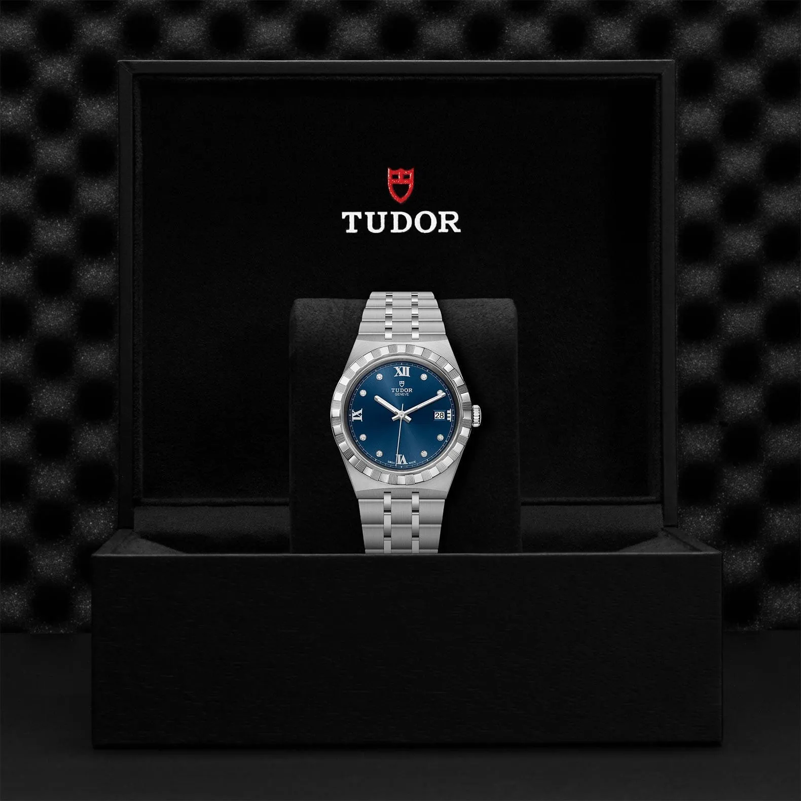 TUDOR Royal