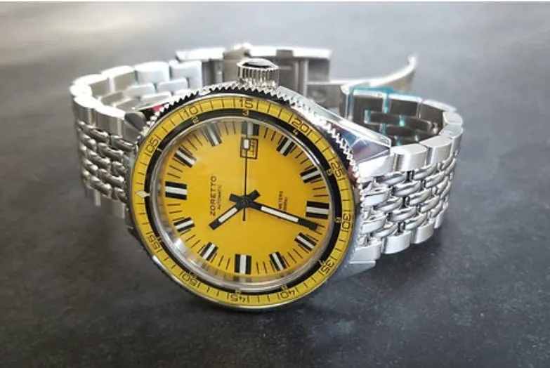 Zoretto Jota 1000m diver Yellow watch